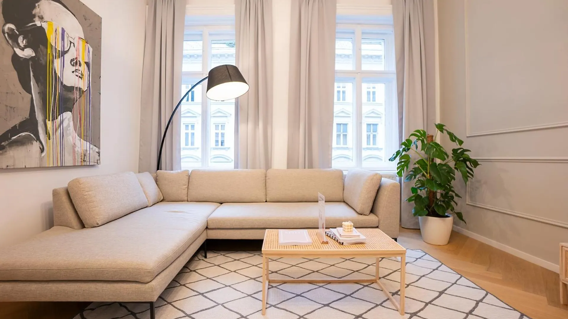 Apartment Spacious 110М2 Flat In The City Center Vienna