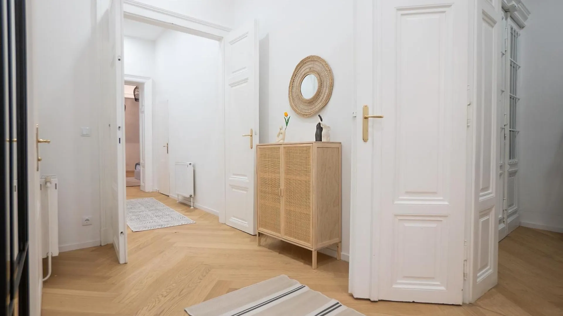 Apartment Spacious 110М2 Flat In The City Center Vienna Austria