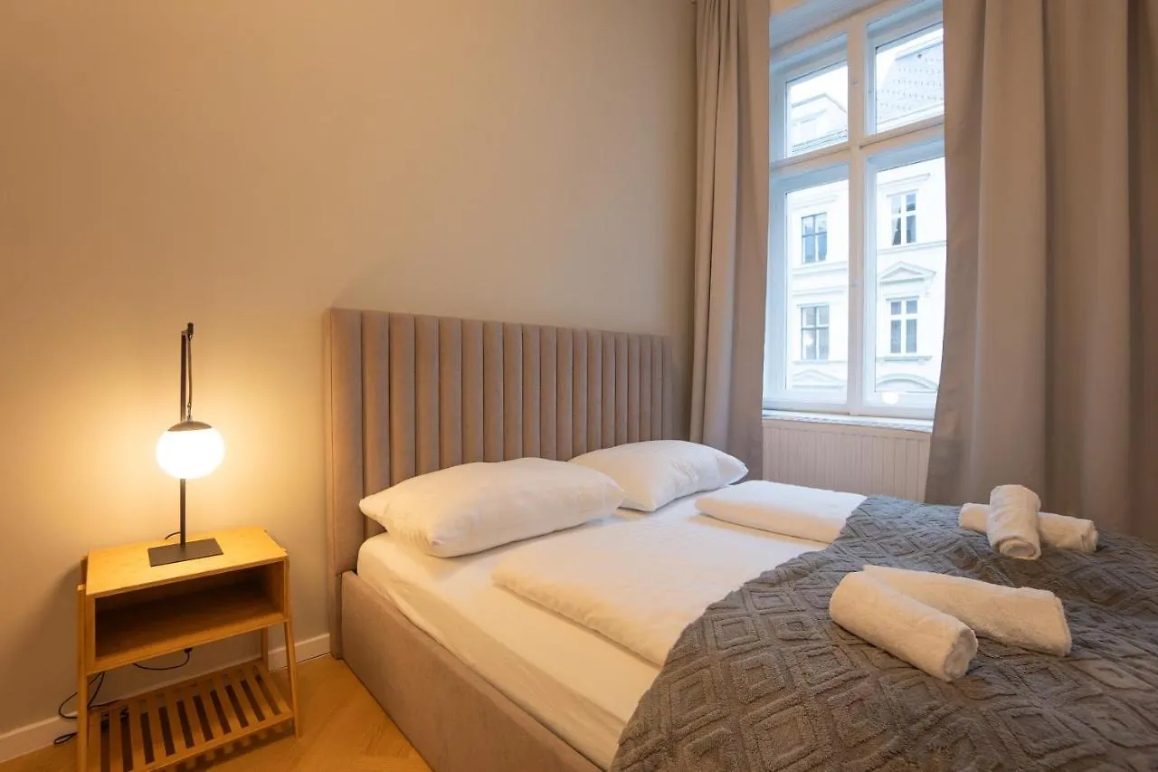 Apartment Spacious 110М2 Flat In The City Center Wien Österreich