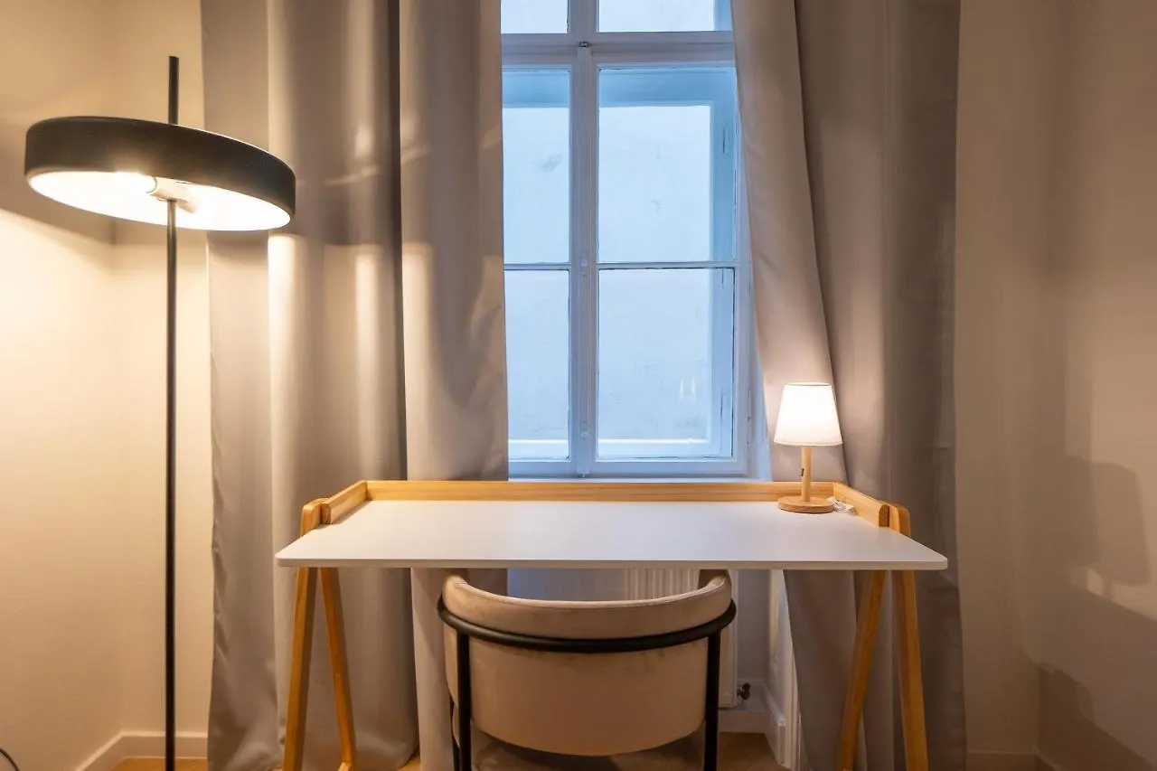 Spacious 110М2 Flat In The City Center Wien Apartment