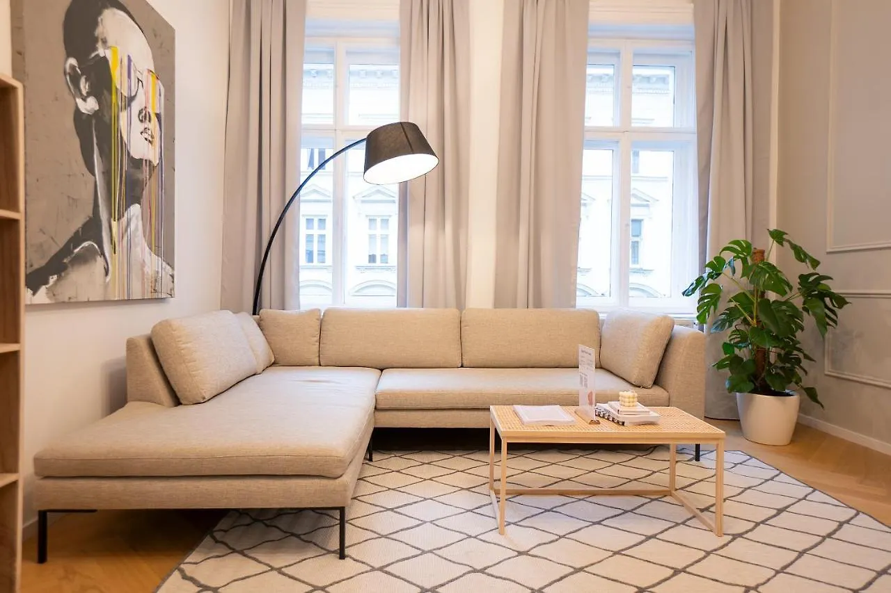 Spacious 110М2 Flat In The City Center Wien Österreich