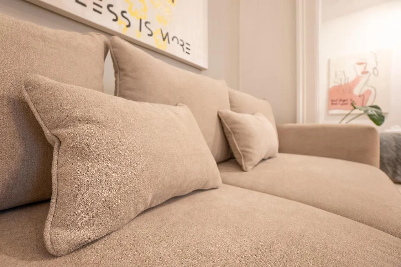 Spacious 110М2 Flat In The City Center Wien Apartment