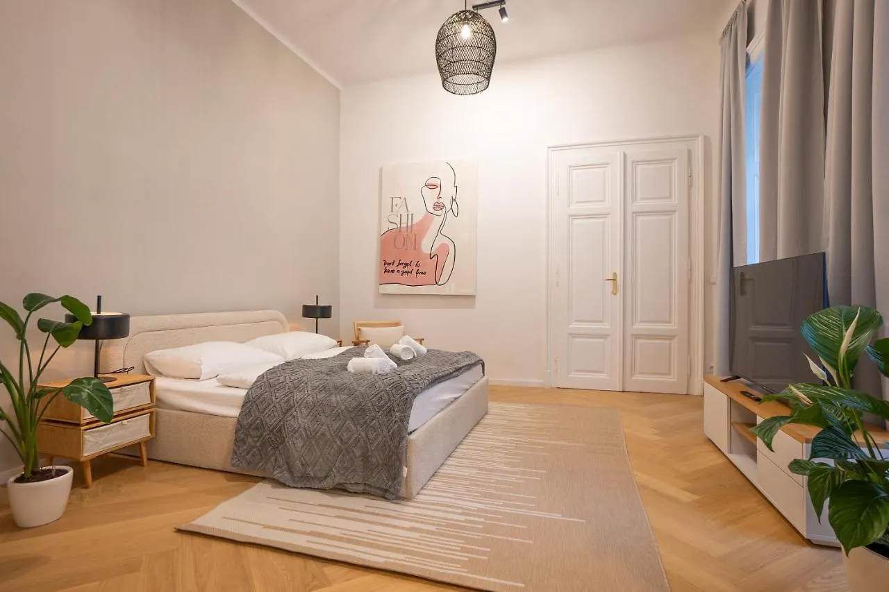 Apartment Spacious 110М2 Flat In The City Center Wien Österreich