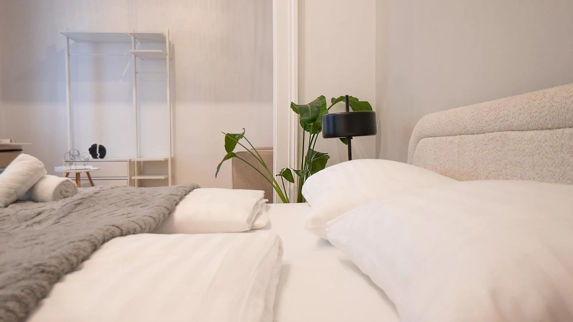Spacious 110М2 Flat In The City Center Wien 0*,  Österreich